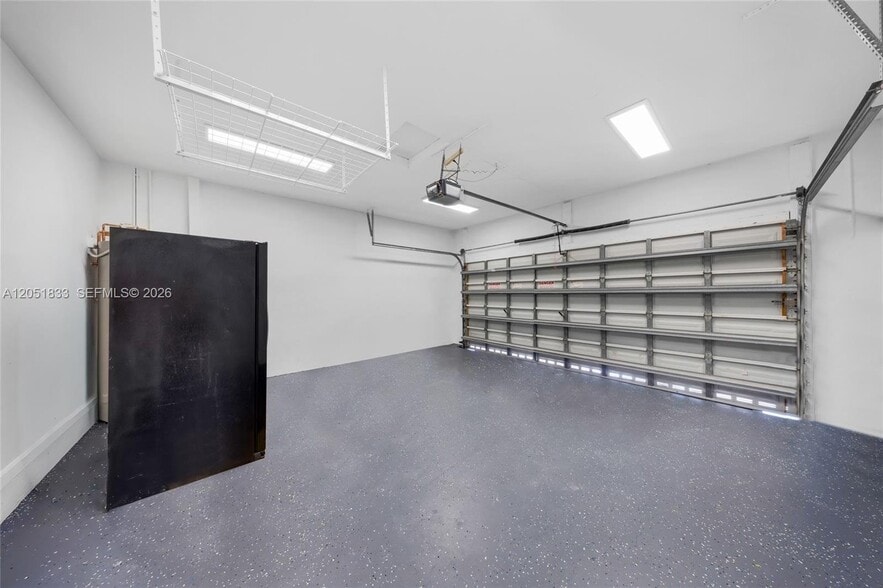 Building Photo - 1538 Tamarind Ct