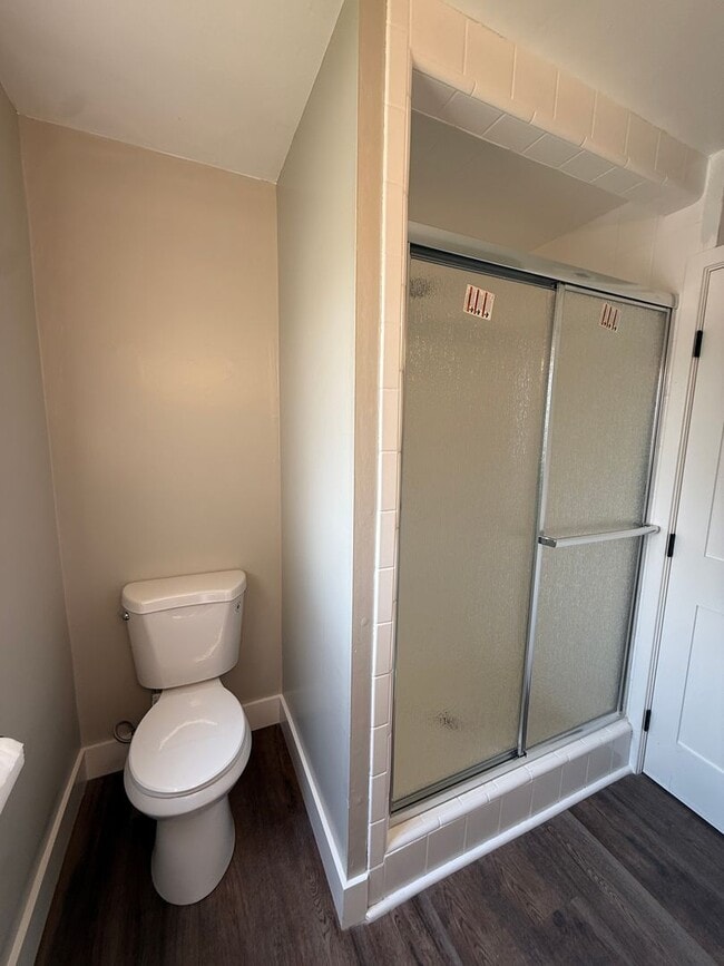 Building Photo - Centrally Located Single Story Updated Home