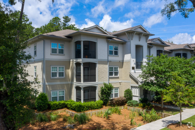 Building Photo - The Avenues at Verdier Pointe