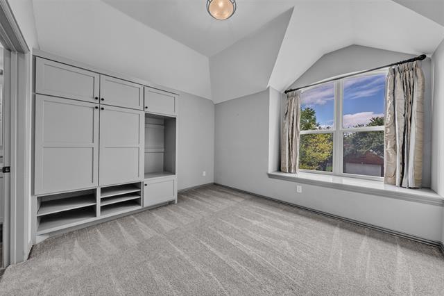 Building Photo - 2417 Bonham Tr
