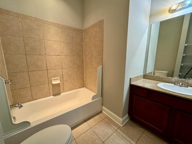 Building Photo - 3218 Veterans Memorial Pkwy