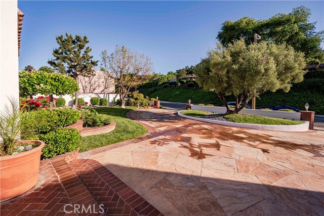 Building Photo - 32385 Lake Pleasant Dr
