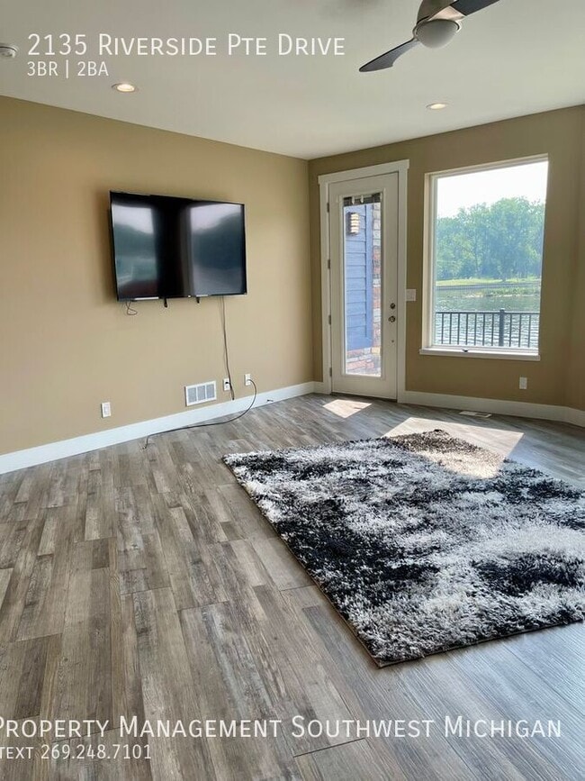 Building Photo - 2135 Riverside Pointe Dr