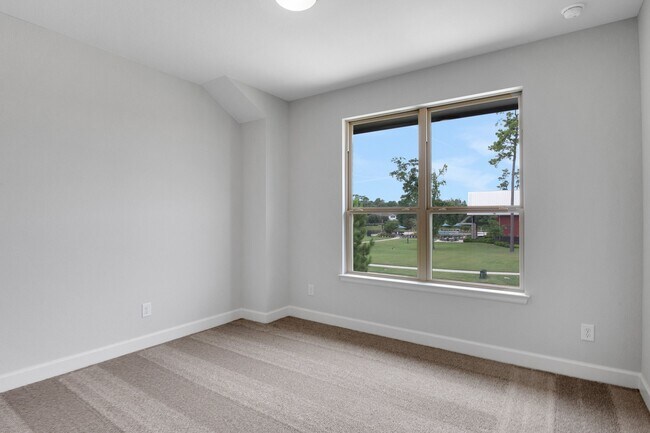 Building Photo - 8546 Burdekin Rd