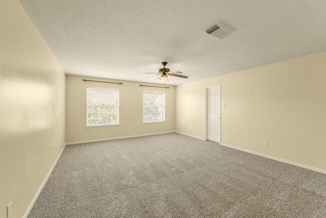 Building Photo - 2414 Falcon Knoll Ln