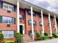 Building Photo - 3 Viking Ct