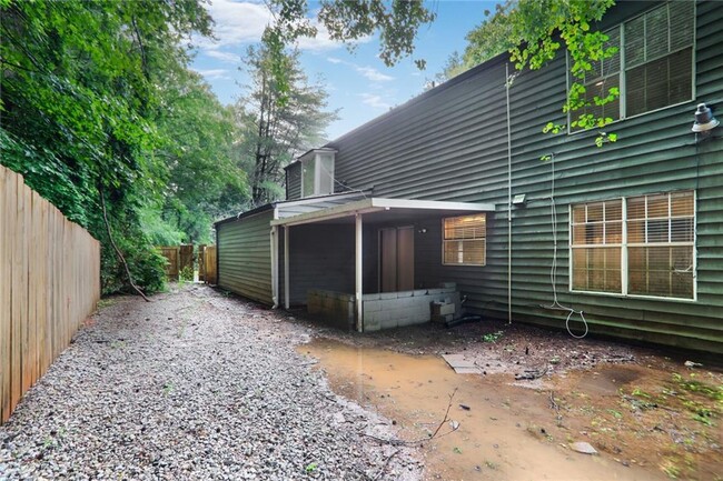 Building Photo - 571 Aberdeen Dr