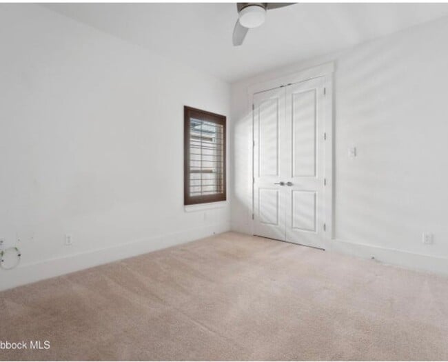 Building Photo - 623 N 9th St