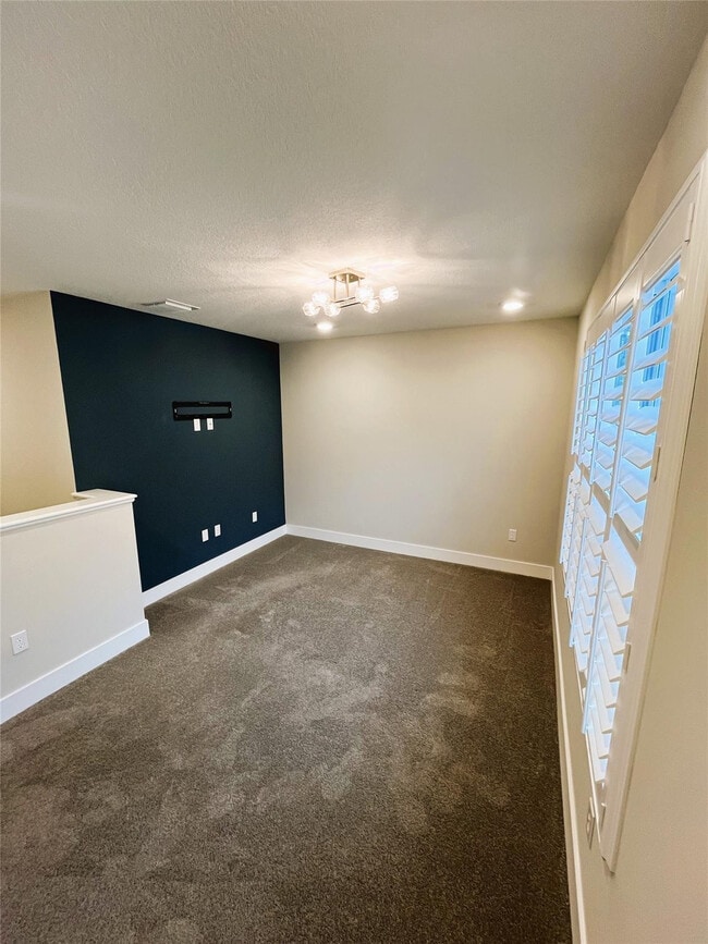 Building Photo - 226 Preserve Trl S