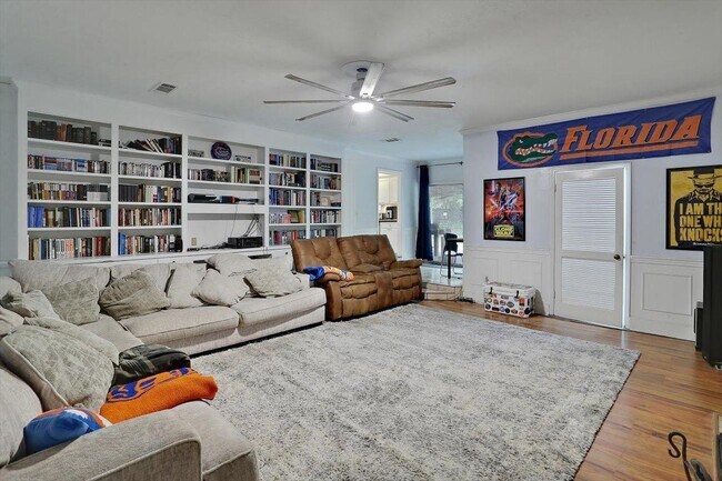 Building Photo - 1315 Kimwood Dr