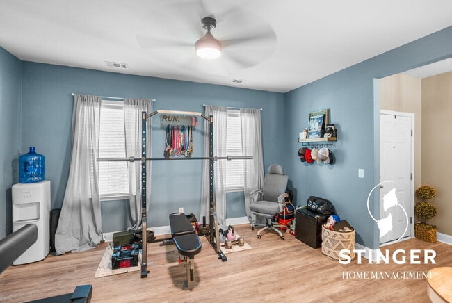 Building Photo - 44 Saluda Way