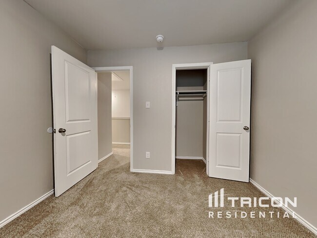 Building Photo - 3311 Angus Crossing