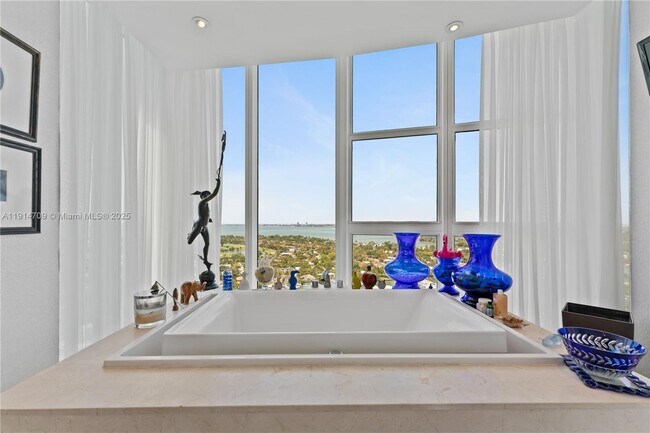 Building Photo - 6000 Indian Creek Dr