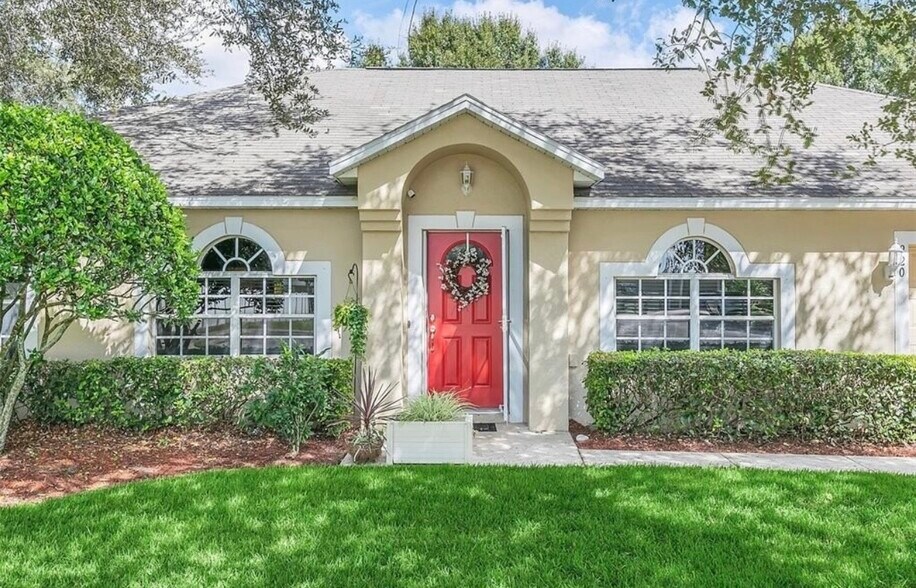 Building Photo - 920 Westcliffe Dr