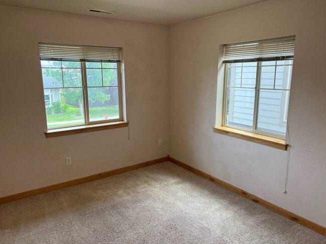 Building Photo - 3080 Catkin Lane