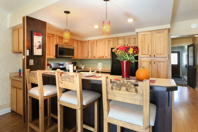 Primary Photo - Walk to Main St and Gondola! Furnished! In...