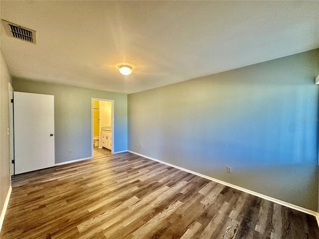 Building Photo - 7903 Waterview Way