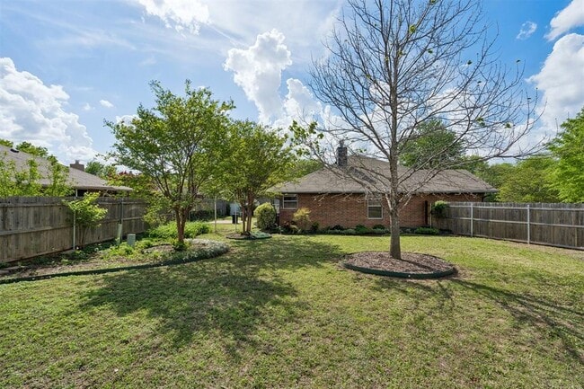 Building Photo - 1708 Creekside Ct
