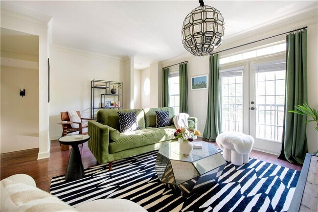 Primary Photo - 1402 Markan Dr NE