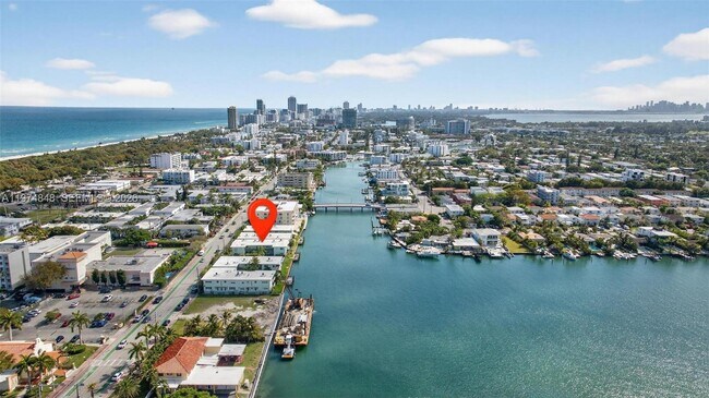 Building Photo - 8600 Byron Ave