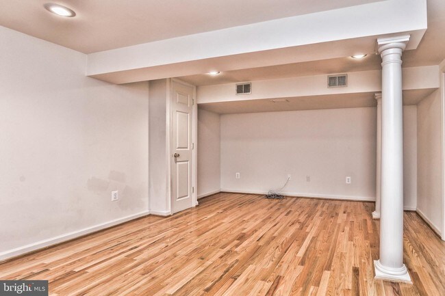 Building Photo - 20214 Birdsnest Pl