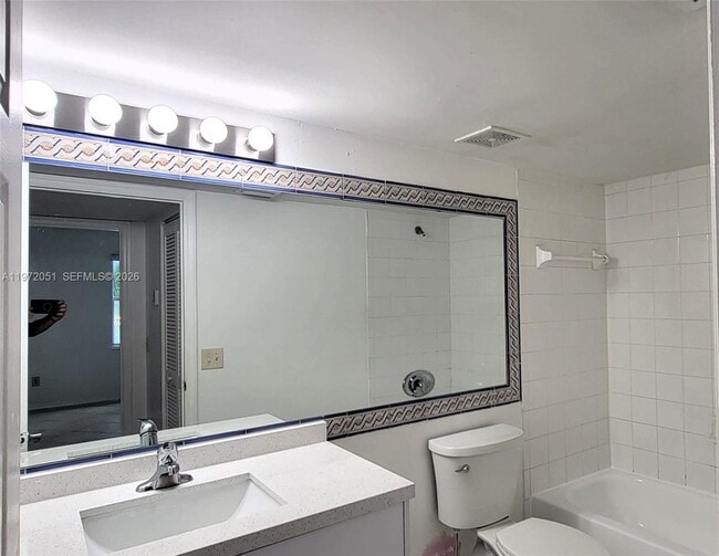 Building Photo - 150 NW 96th Ave