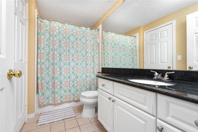 Building Photo - Beautiful 2/2 in Hunter's Creek