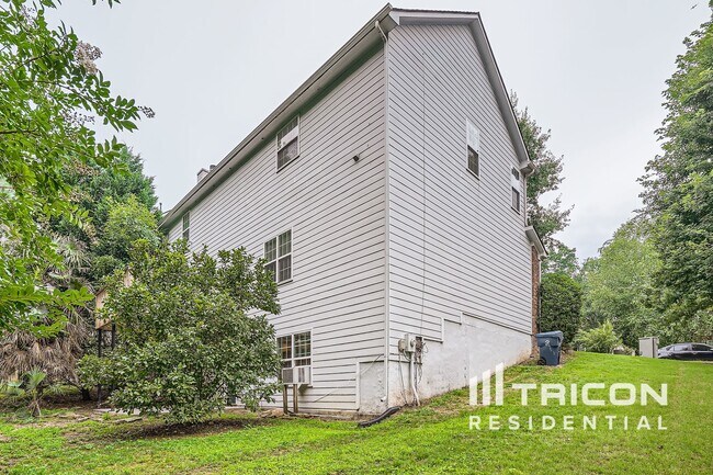 Building Photo - 1593 Great Shoals Cir SE