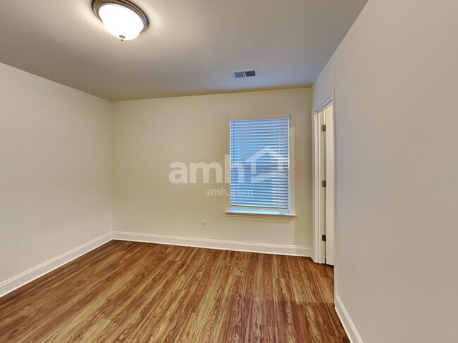 Building Photo - 225 Rivulet Dr