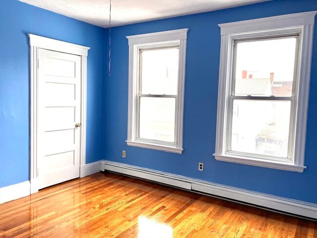 Building Photo - 41 Brimblecom St