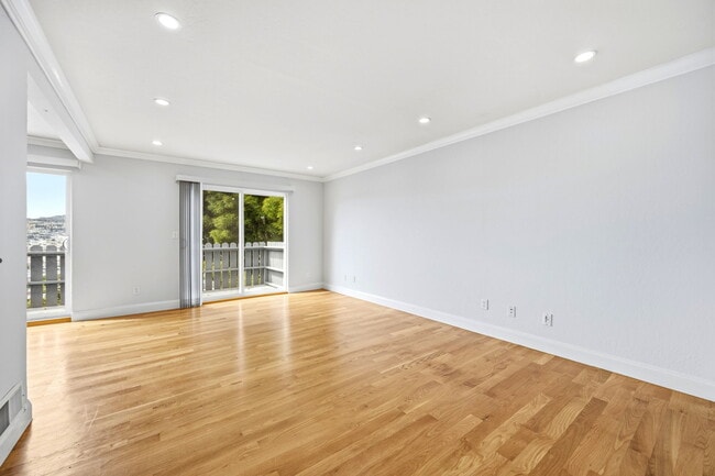 Building Photo - 407 Joost Ave