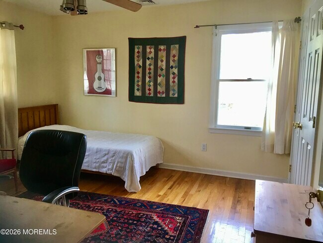 Building Photo - 145 Kemp Ave