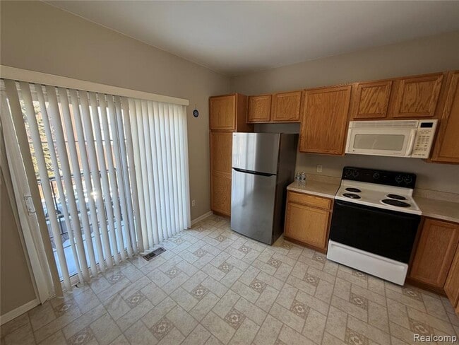 Building Photo - 44745 Ellery Ln