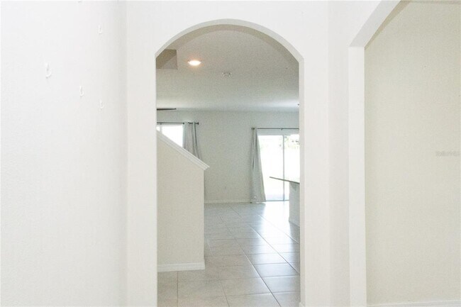 Building Photo - 3940 Silverstream Terrace