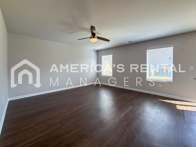 Building Photo - 92 River Grass Dr