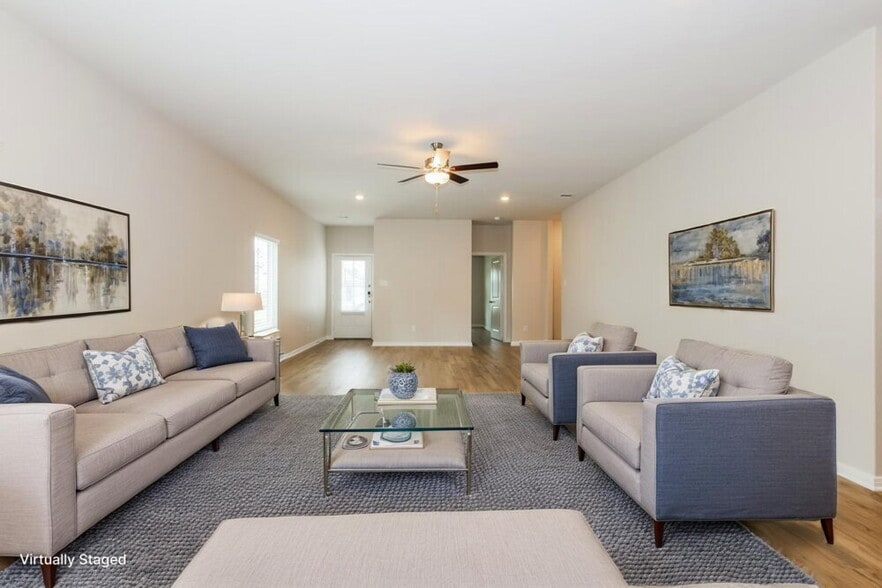 Building Photo - 15648 Plum Brk Dr