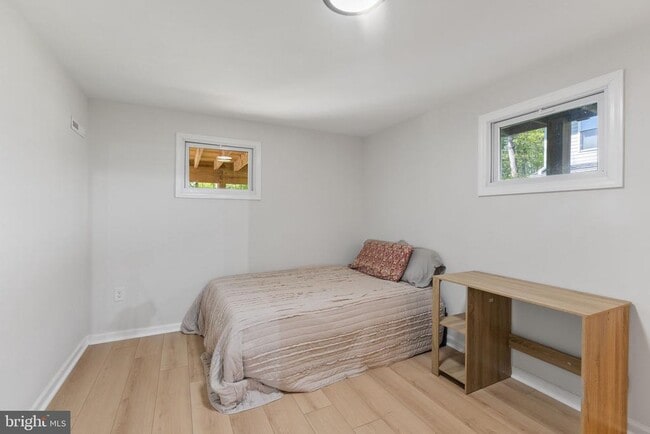 Building Photo - 12816 Greenhall Dr
