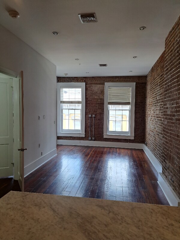 Building Photo - 204 Decatur St