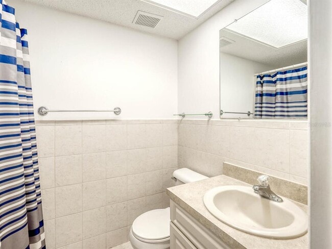 Building Photo - 4939 Floramar Terrace