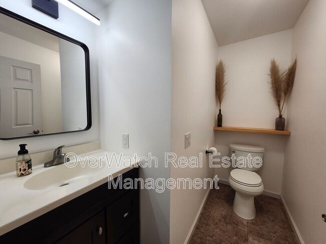 Building Photo - 2421 Asterion Cir