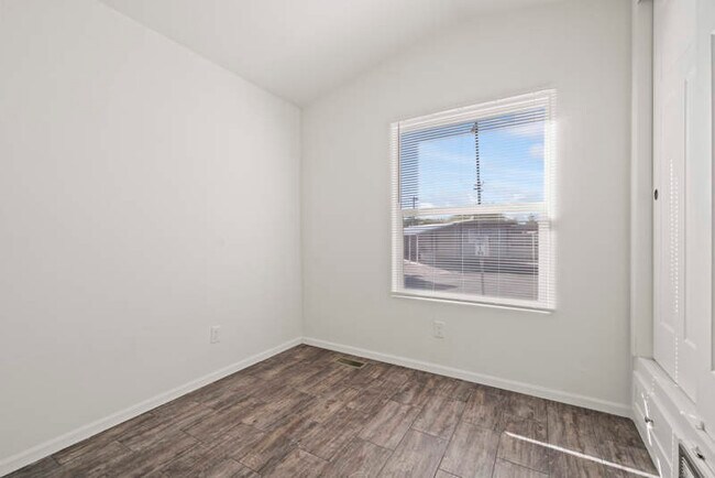 Building Photo - 3431 N Flowing Wells Rd