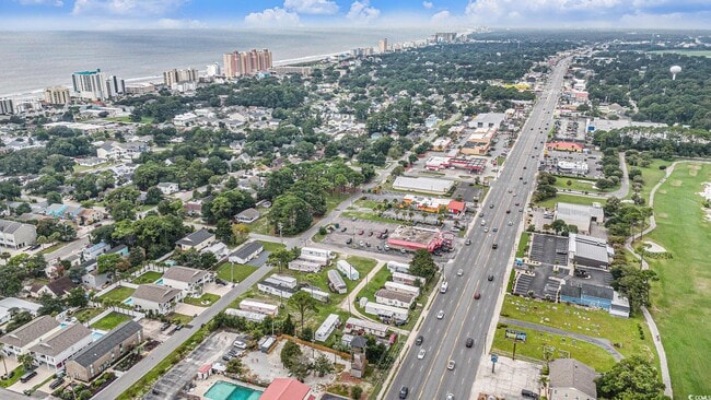 Building Photo - 1911 Madison Dr