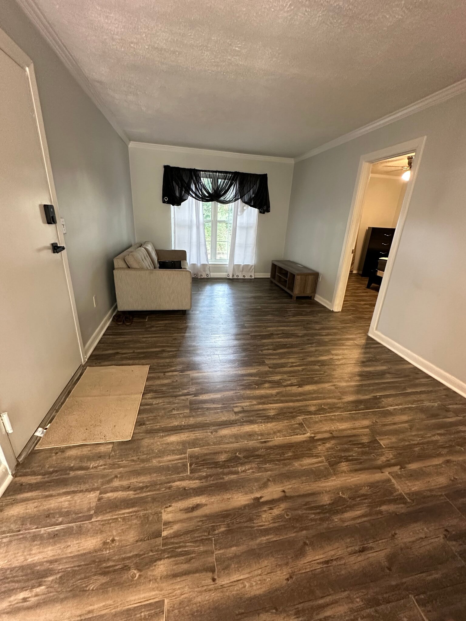 Building Photo - 2805 Northeast Expy