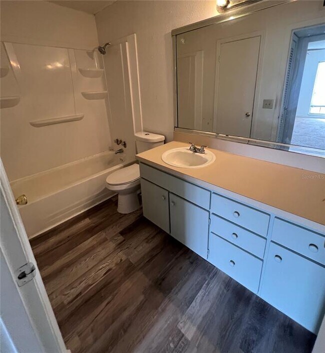 Building Photo - 305 Wymore Rd