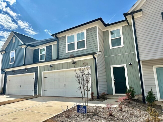 Building Photo - Spacious 3BD Townhome in Solana | 2-Car Garage | Pool, Gym & More