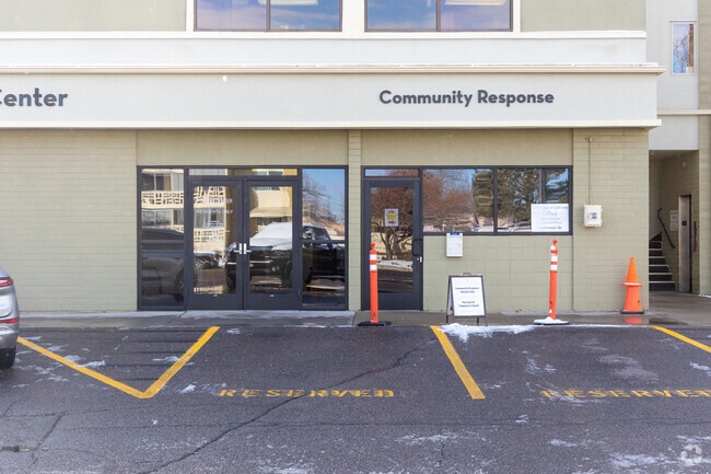 Entrance - Windsor Gardens