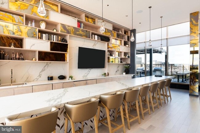 Building Photo - 1425 New York Ave NW