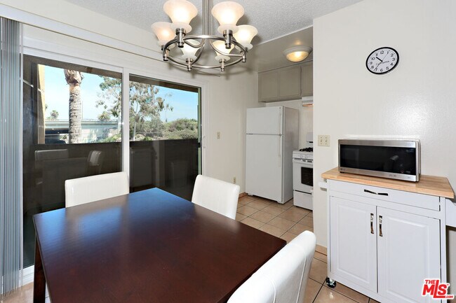 Building Photo - 3600 Bagley Ave