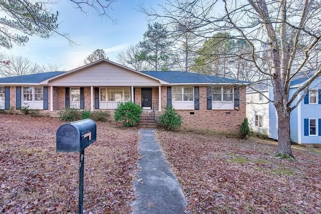 Building Photo - Charming 3 bedroom, 2 bathroom home located in Irmo, SC