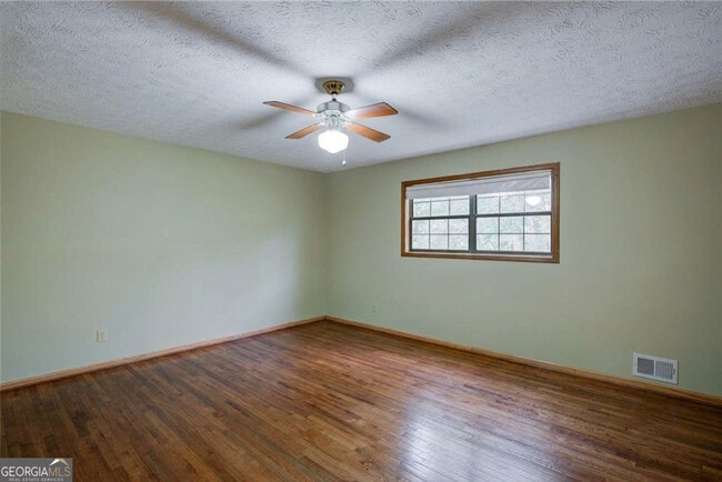 Building Photo - 1357 Monfort Rd